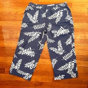 Izod wide leg capris